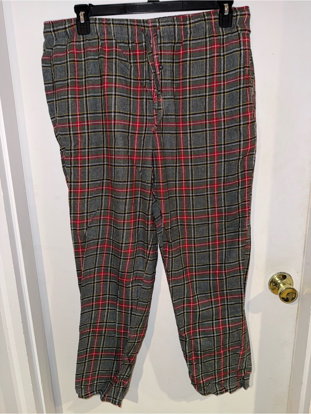 Eddie Bauer Plaid Drawstring Men’s Large Lounge Pants - Gray with Red Tartan